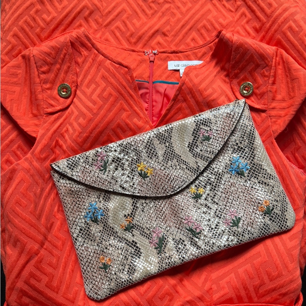 Liz Claiborne Orange Red Textured Sheath Dress Gold Button Size 6 - Picture 3 of 7